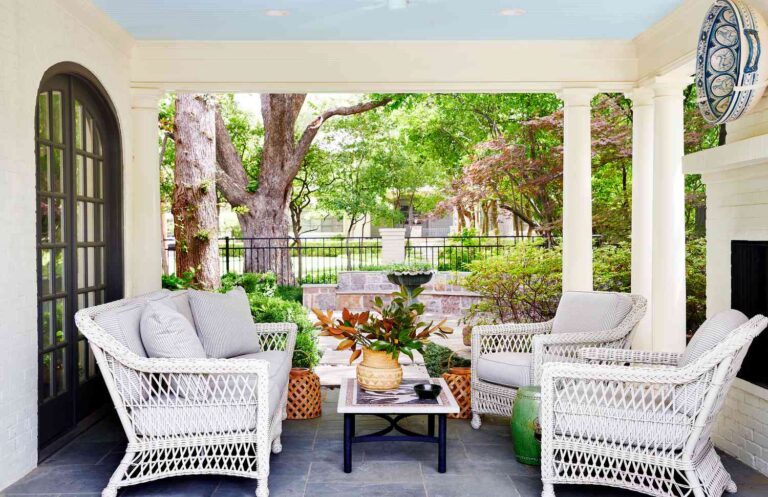 American Southern Porch Decor Styles: Regional Architecture Analysis