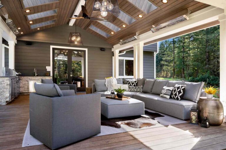 Best Luxury Porch Decor in the US: Architectural Design Guide
