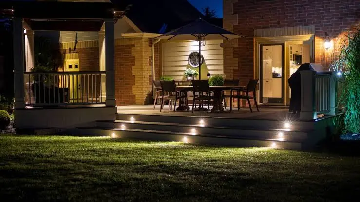 How to manage porch decor lighting issues using circuit diagnostics and LEDs