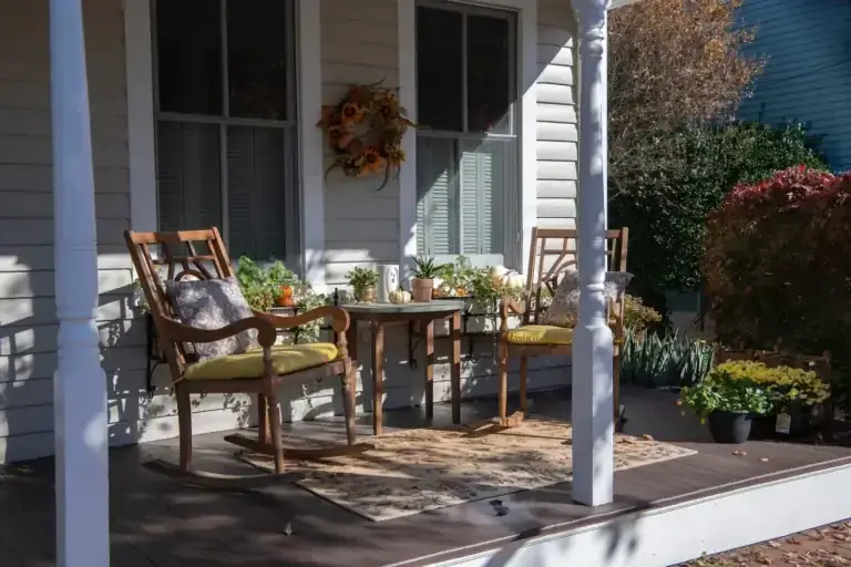 How to Plan Porch Decor on a Budget: Strategic Design Blueprint